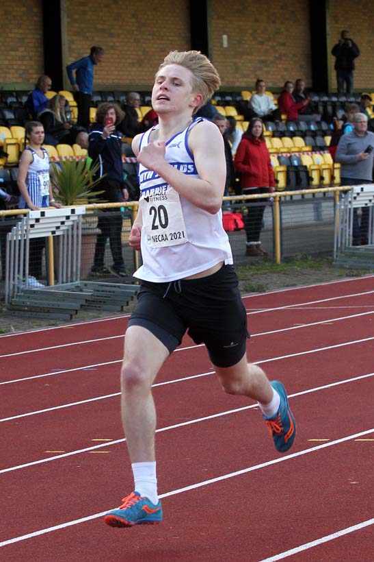 800 metres, 2021 North East Grand Prix No. 2, Monkton, Wednesday, May 19th. Photo: David T. Hewitson/Sports for All Pics
